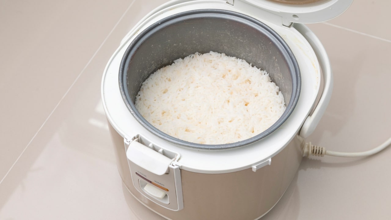 Aprenda a Limpar Panela Elétrica de Arroz de Maneira Correta